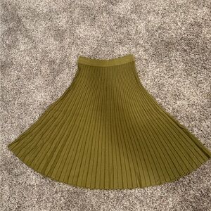 Ann Taylor A-Line Skirt in Olive Green